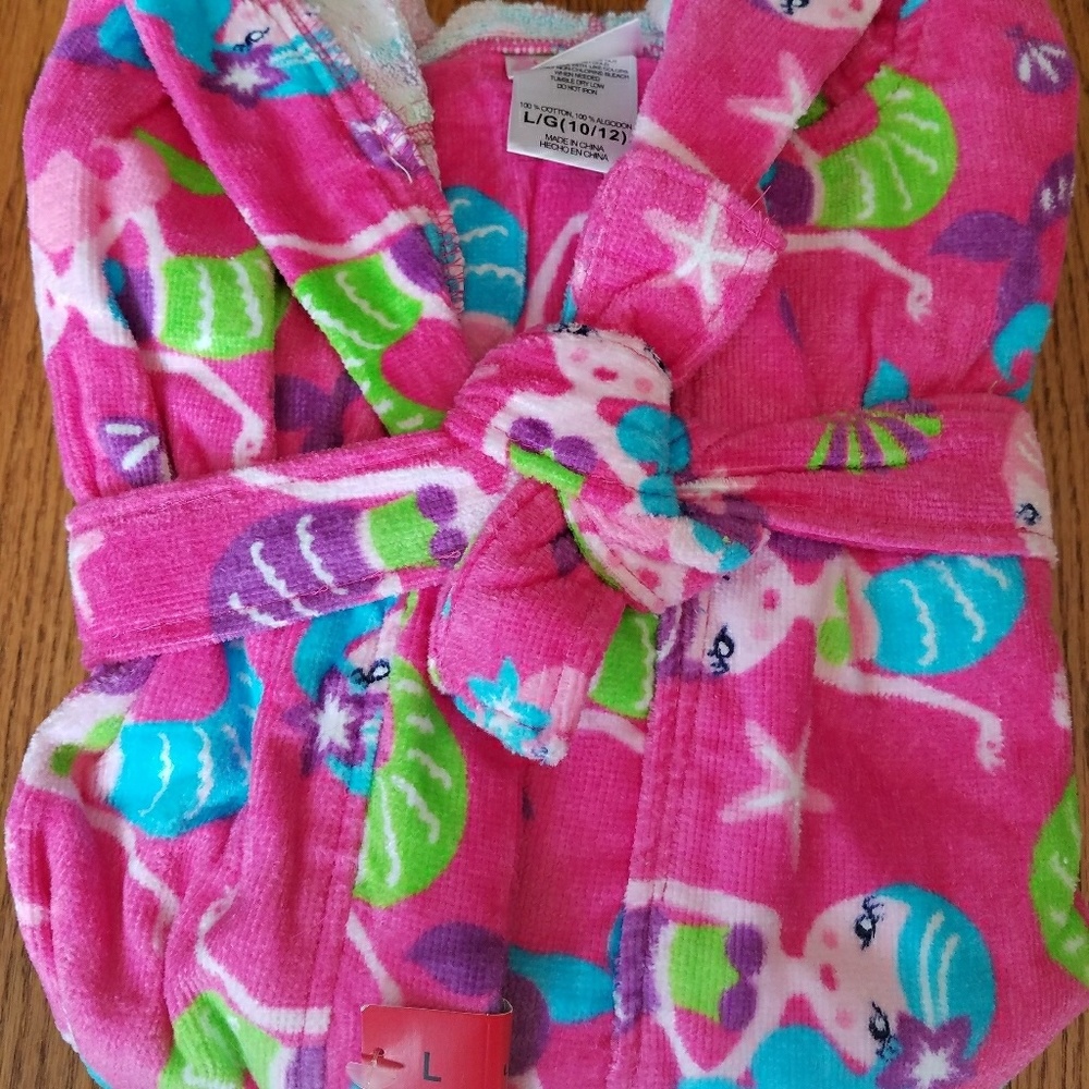 Girls Robe NWT